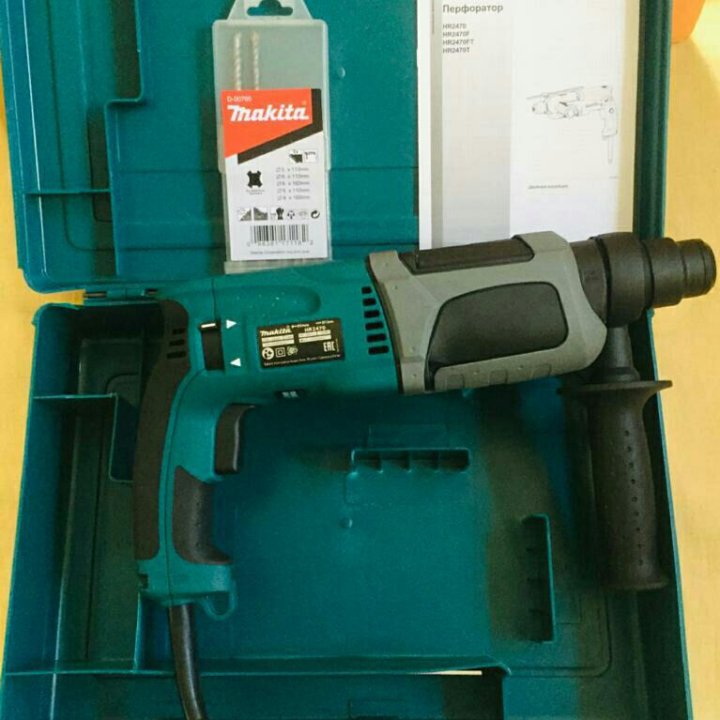 Перфоратор Makita HR2470