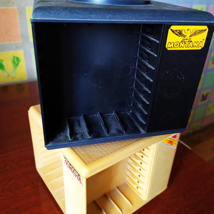 Подкассетник.