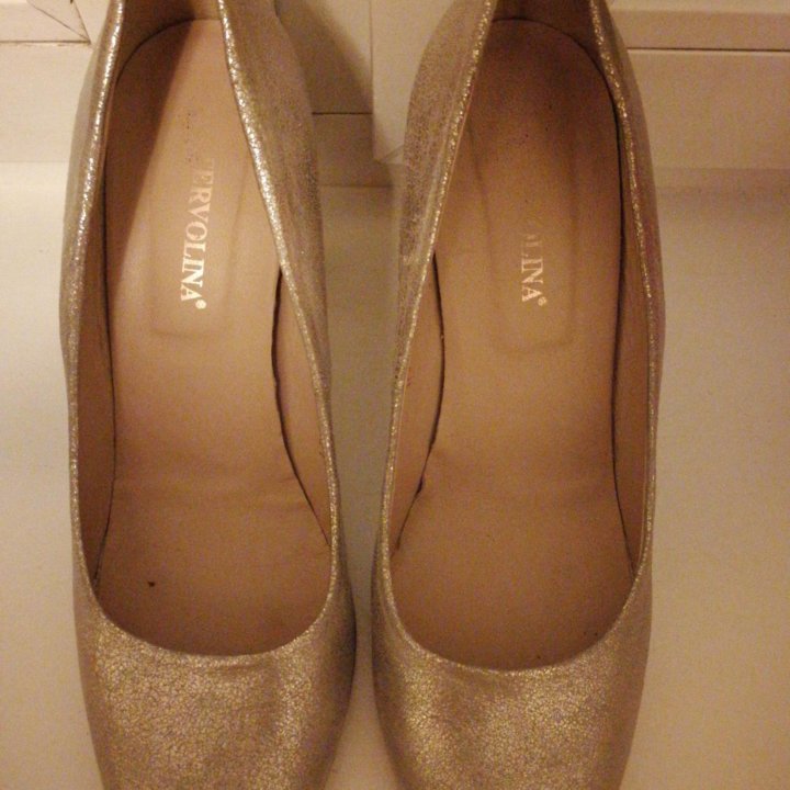 Продаю туфли