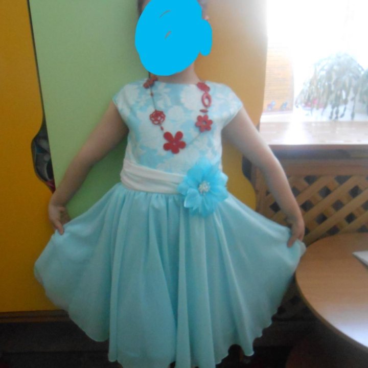 Платье праздничное на 7-8 лет