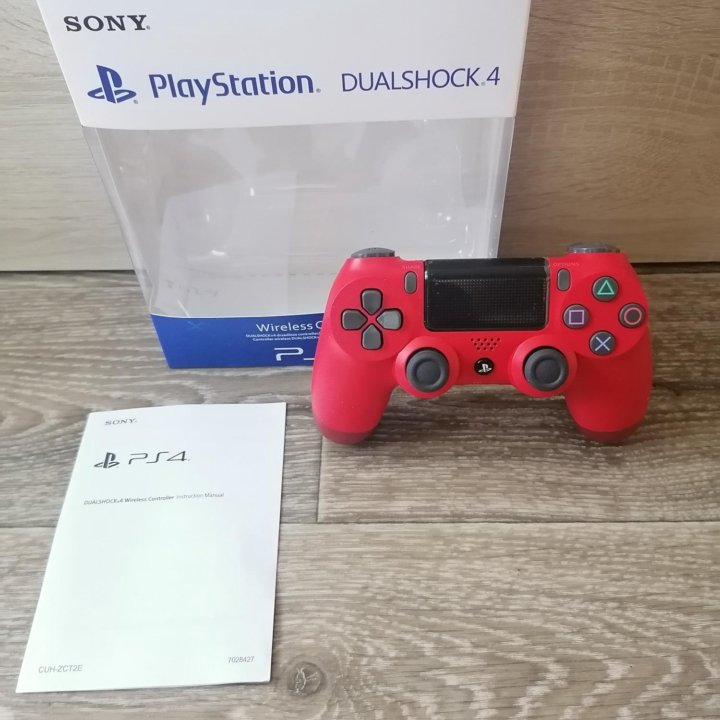 Джойстик на PS4 (красный)