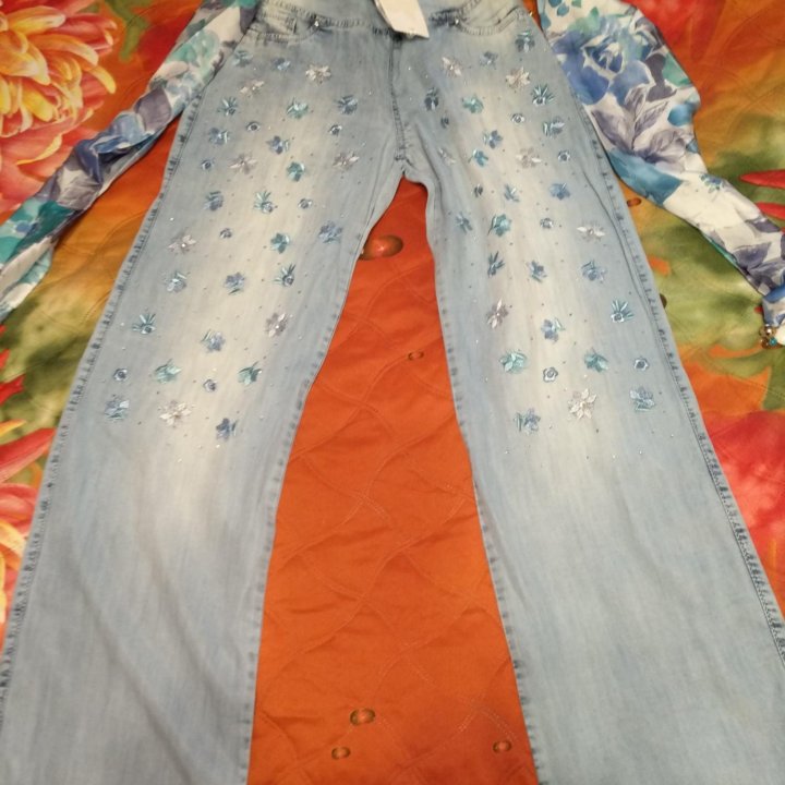 Брючки со стразами