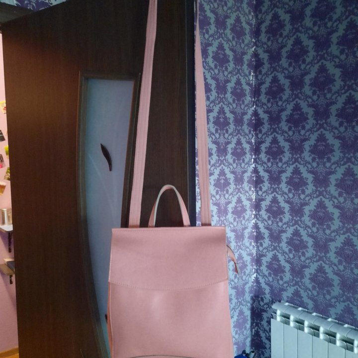 Кожаный рюкзак.