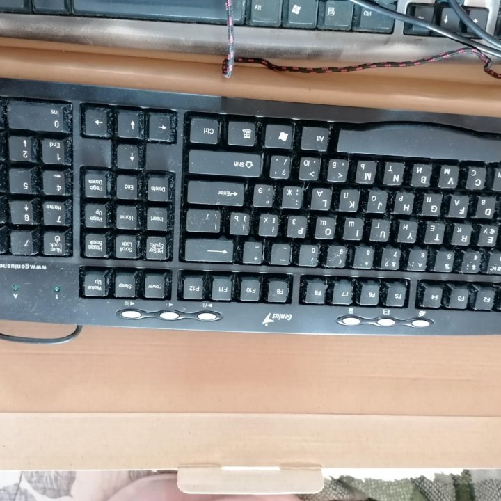 Клавиатура б/у