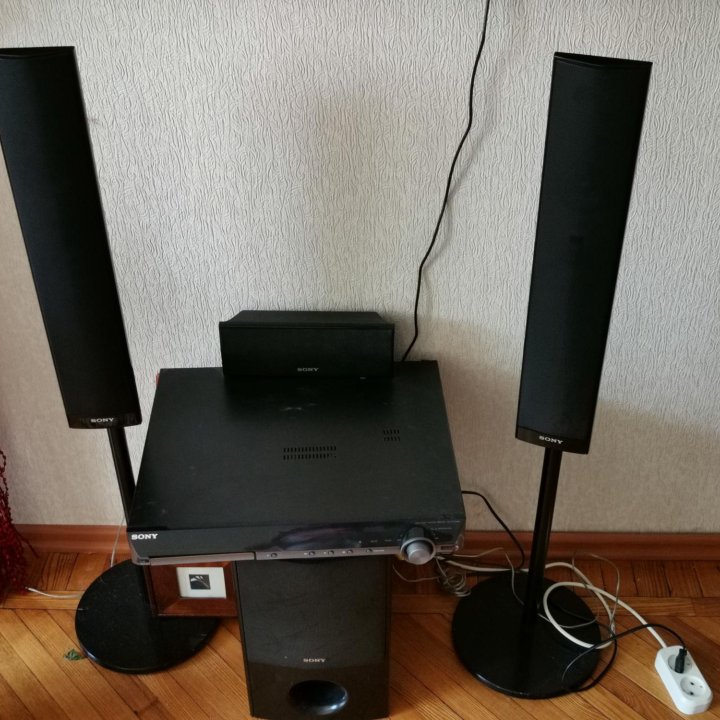 Музыкальный центр Sony DAV-dz590 (Колонки (5 штук