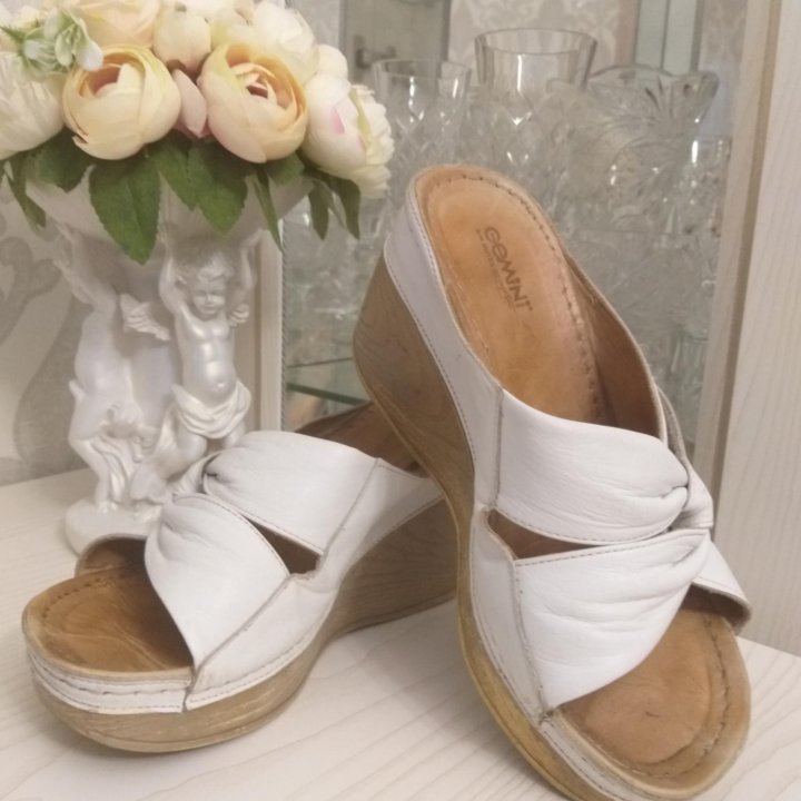 (36) Сабо кожаные