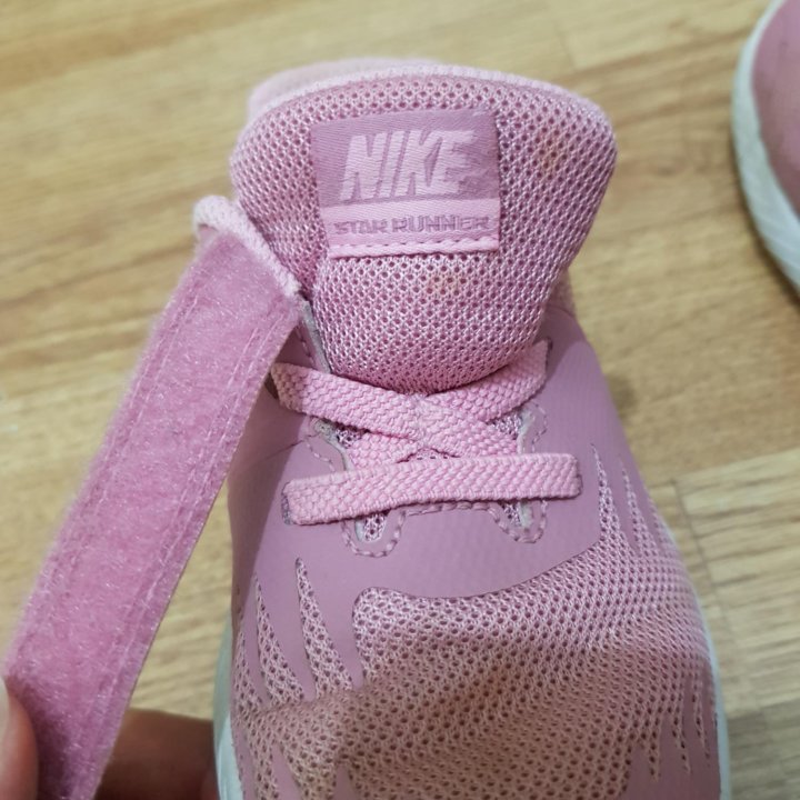 Кроссовки Nike детские