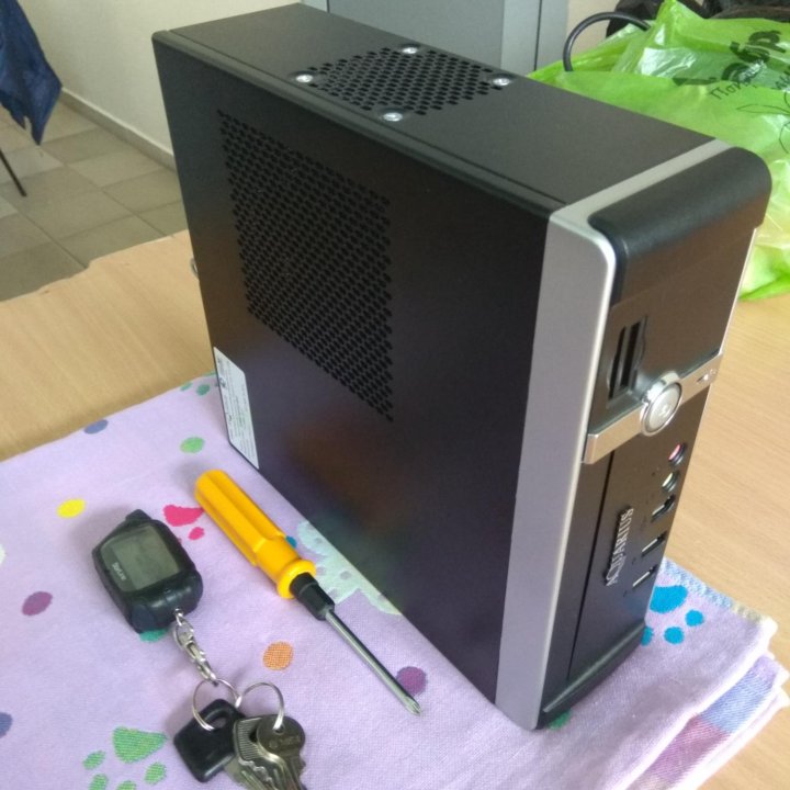 Корпус от Aquarius (подойдет под платы mini-itx)