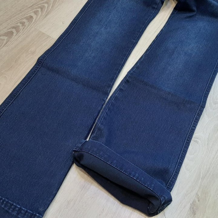 Новые джинсы Emka Jeans