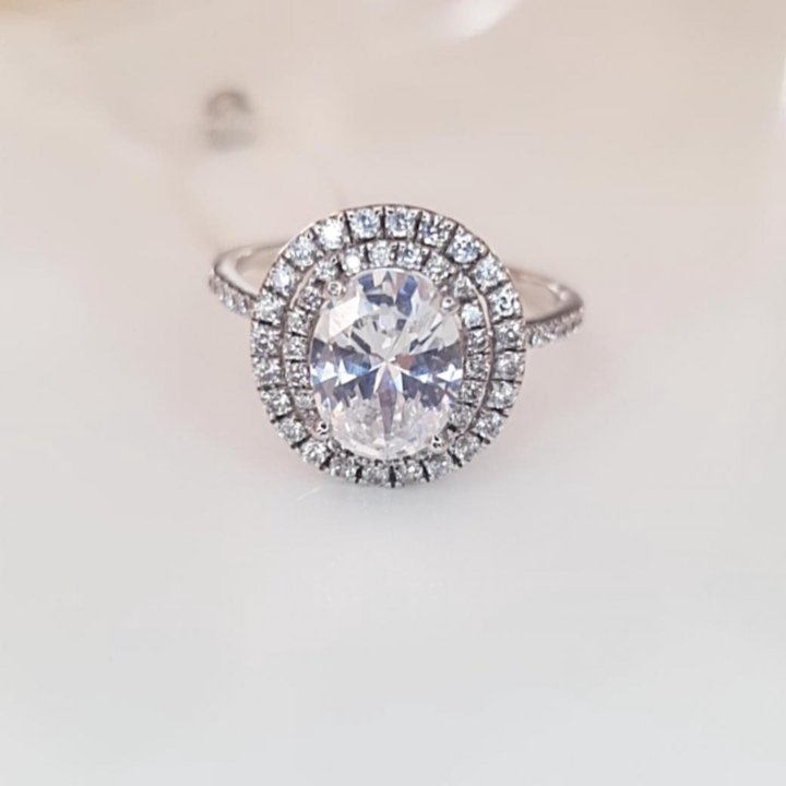 Кольцо женское