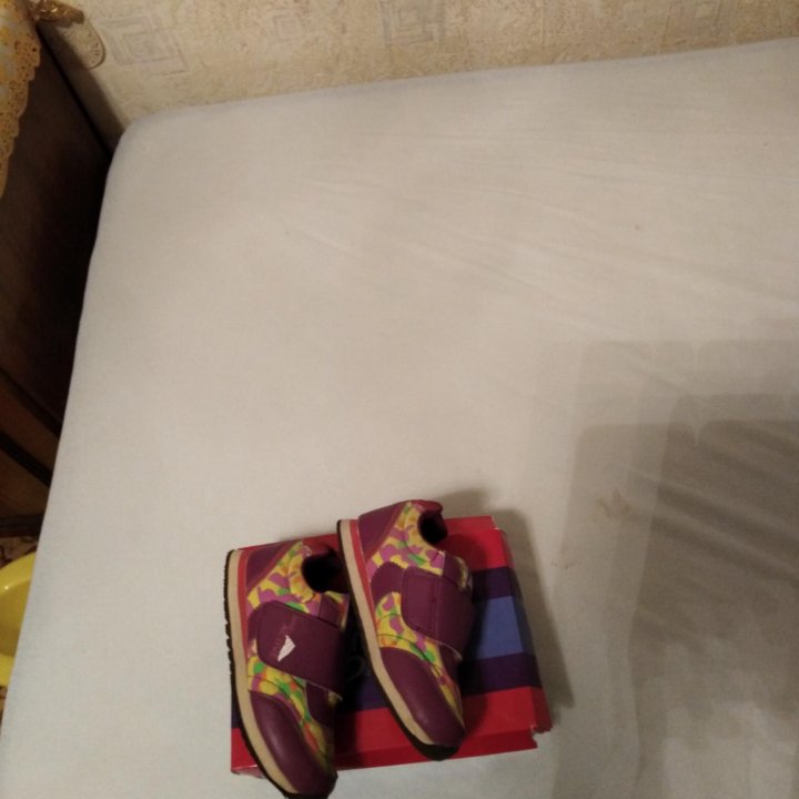 Кроссовки 29р