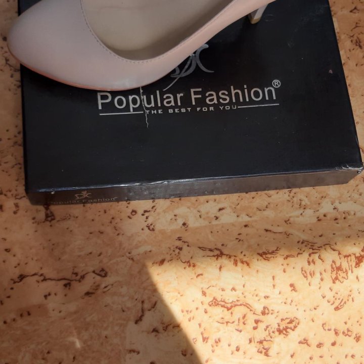 Бежевые туфли