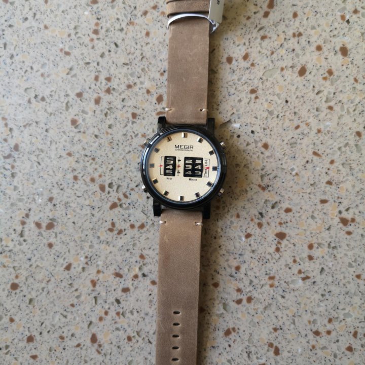 Новые часы бренда MEGIR с роликовым циферблатом