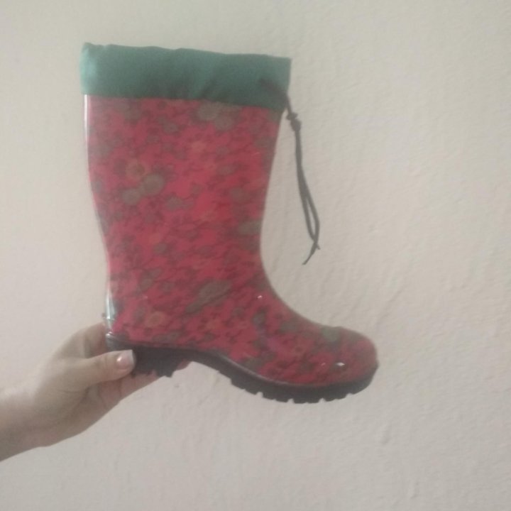 Резиновые сапоги