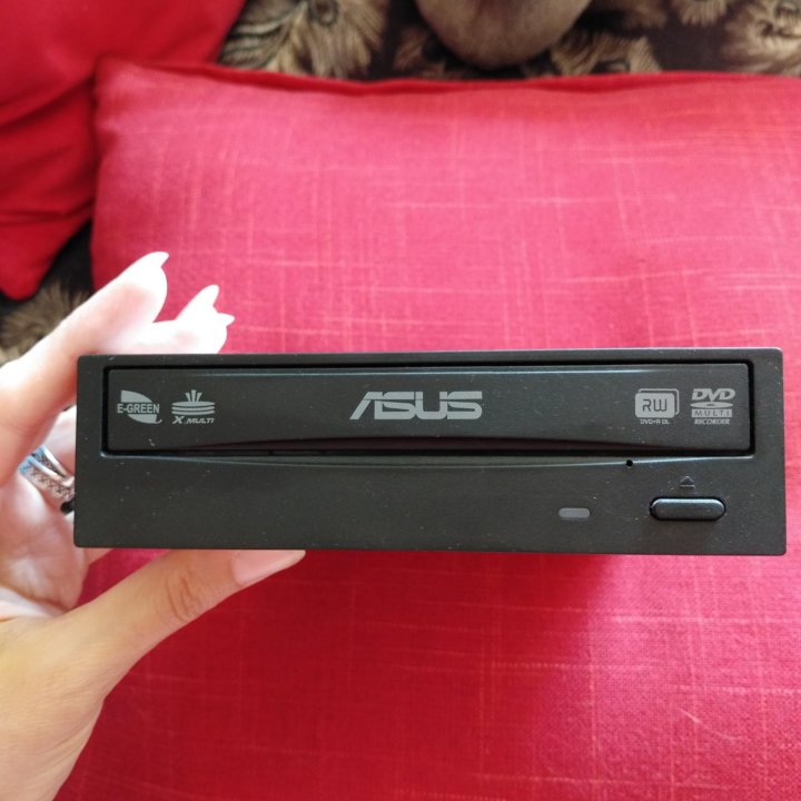 Внутренний привод asus DRW-24F1ST