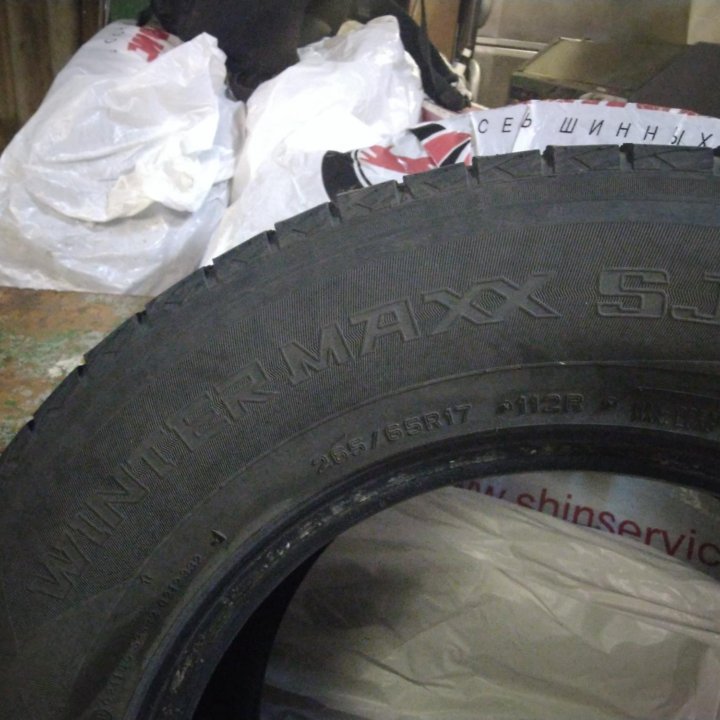 Dunlop Winter Maxx SJ8 зимняя 265/65/17