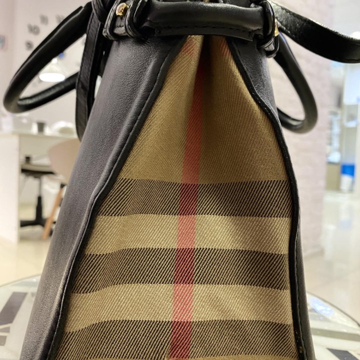 Сумка Burberry