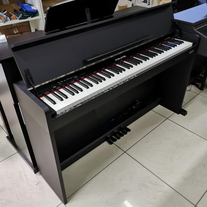 Nux Cherub WK-310-Black Цифровое пианино на стойке