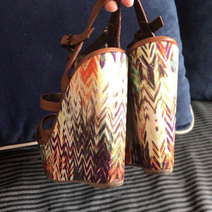 Босоножки Америка