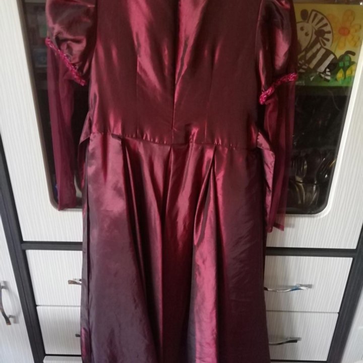 Платье на праздник