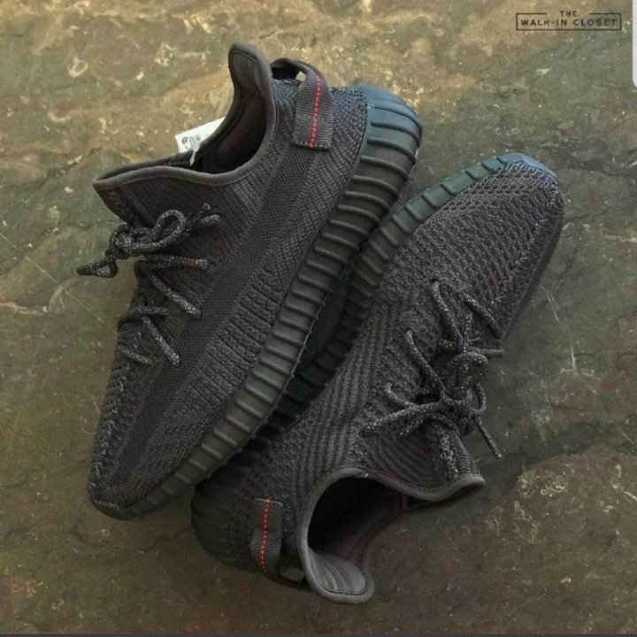 Кроссовки Adidas Yeezy boost