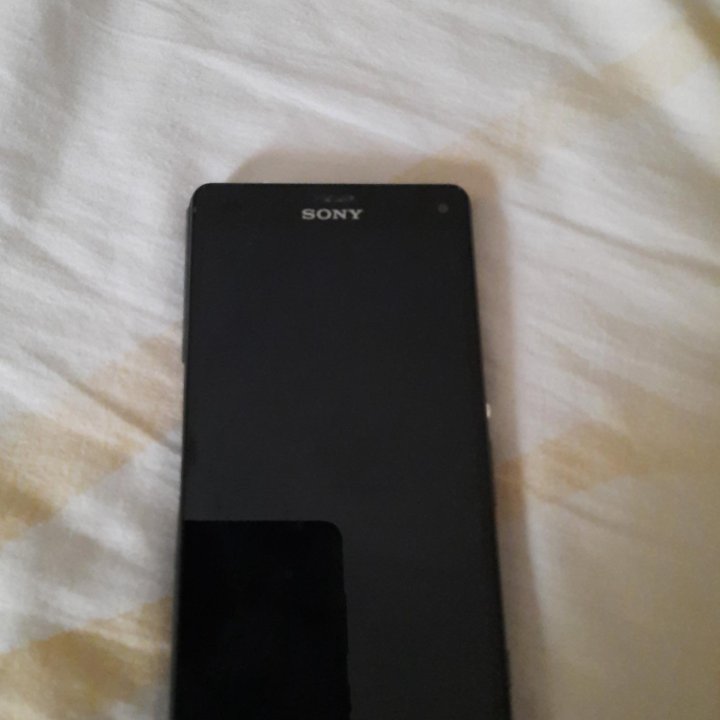 Мобильный телефон, Sony