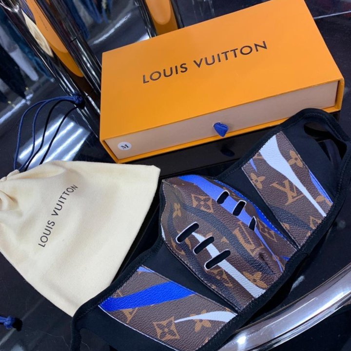 Маска Louis Vuitton в коробке фирменной lux