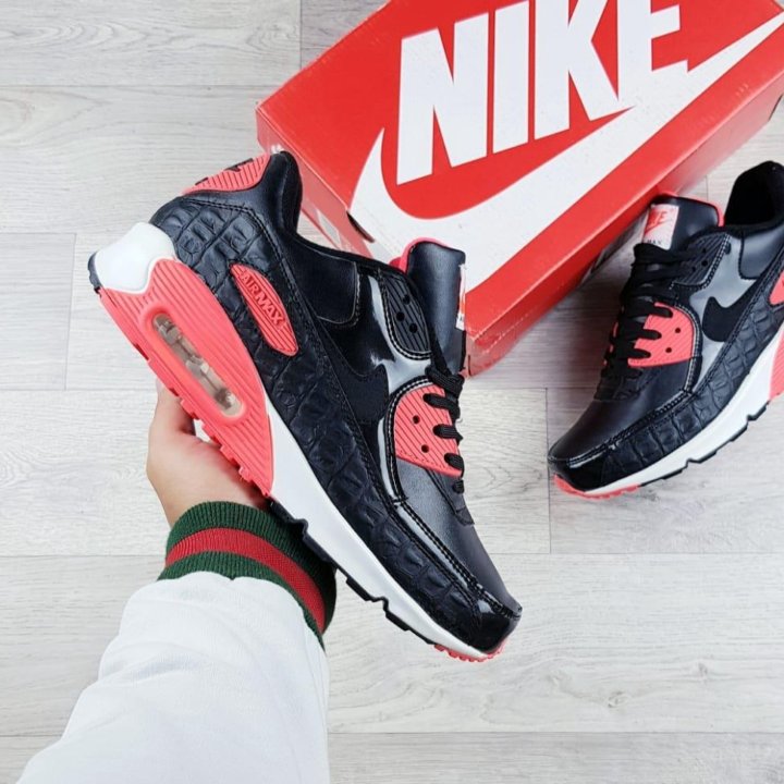 Новые Nike Air Max 90 