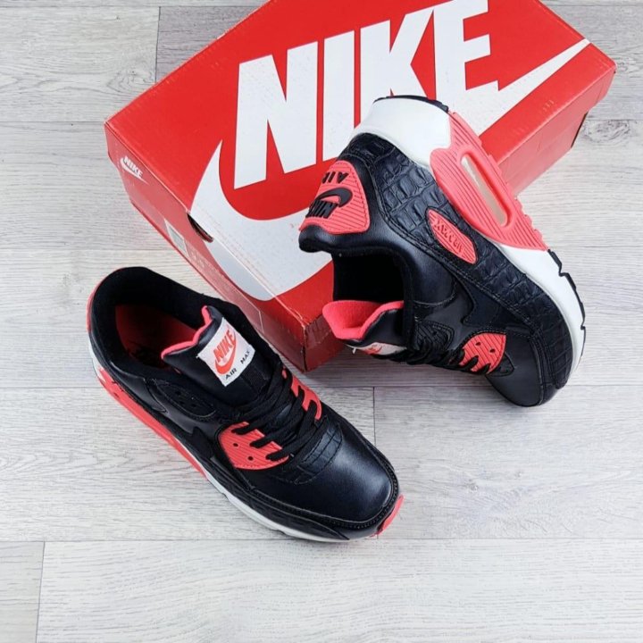 Новые Nike Air Max 90 