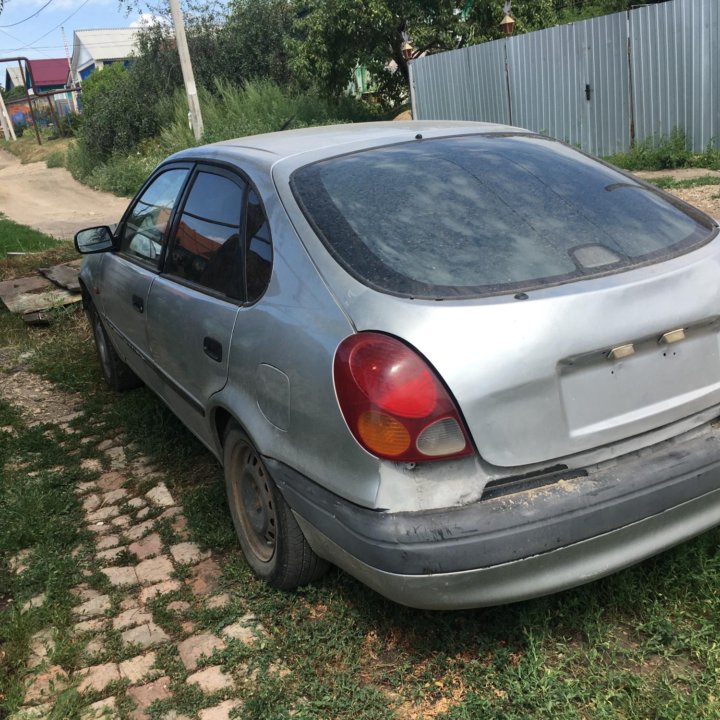 Toyota Corolla e110 по частям