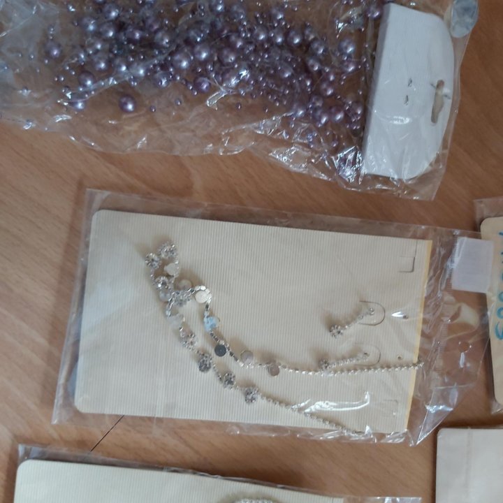 Колье и серьги