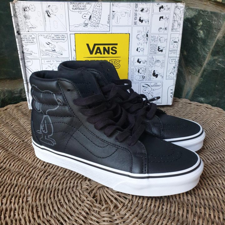 Vans sk8-hi Reissue snoopy