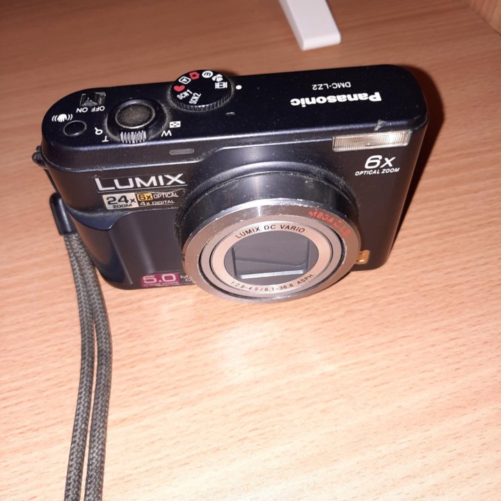 Компактный фотоаппарат Panasonic Lumix