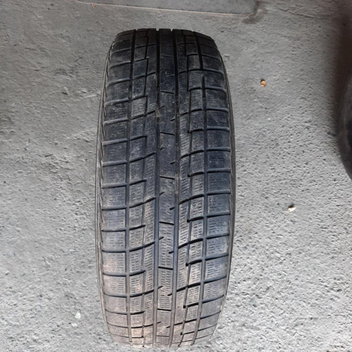 205/65R16 Yokohama Ice Guard IG30, 1шт (№347)