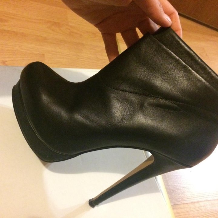 ALDO ботильоны