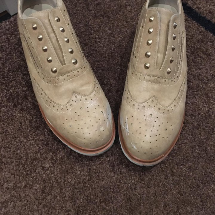 Ботинки бежевые