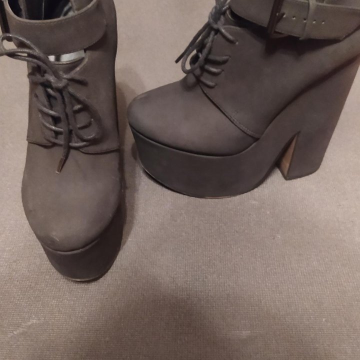 Ботильоны ботинки на платформе на Helloween