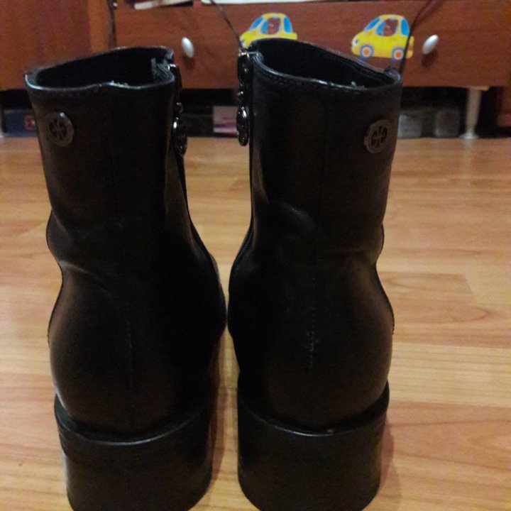 Ботинки Fabi, 37