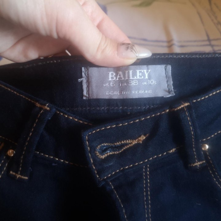 Джинсы BAILEY