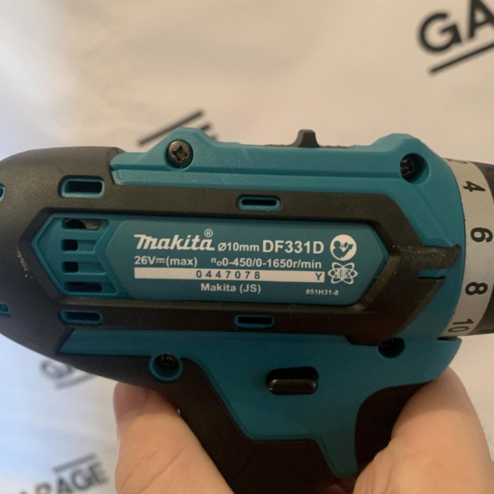 Шуруповёрт Makita 26V