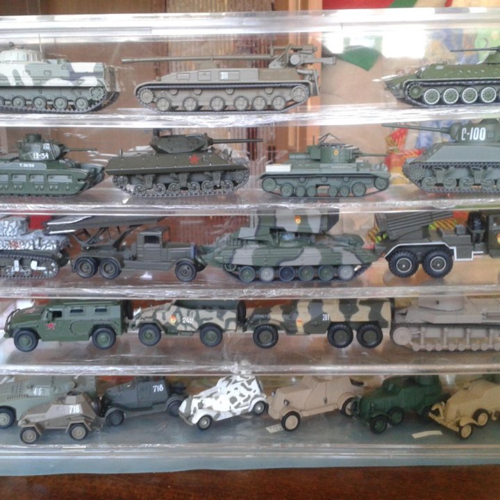 Коллекция военной техники в 1/72