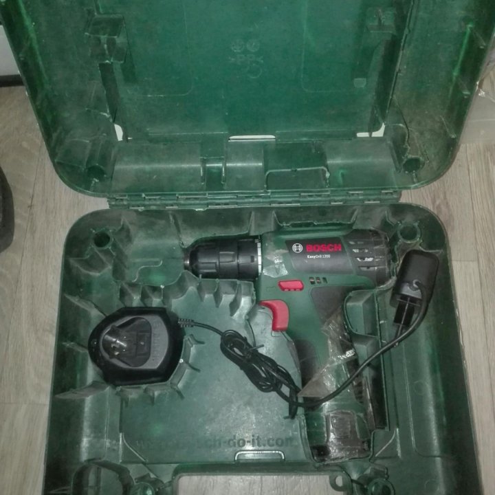 Шуруповерт Bosch easy drill 1200,12 вольт, Li