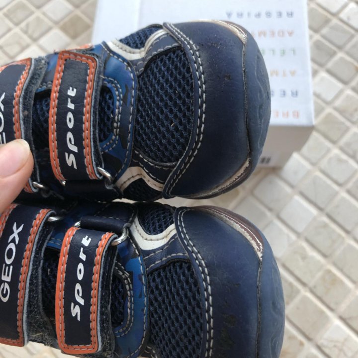 Кроссовки Geox