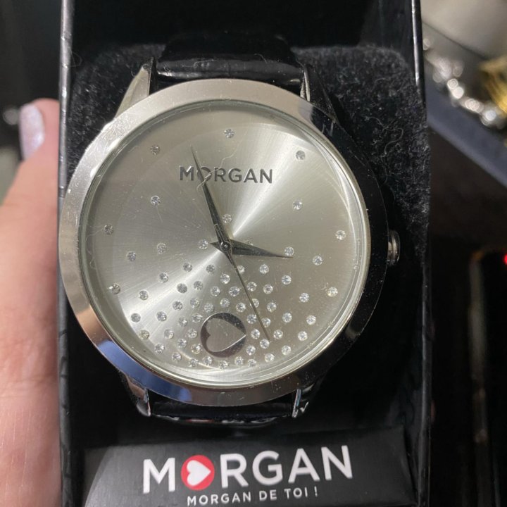 Часы Morgan