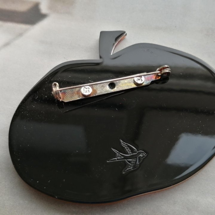 Брошь тыква