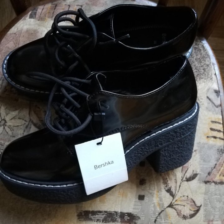 Ботинки Bershka