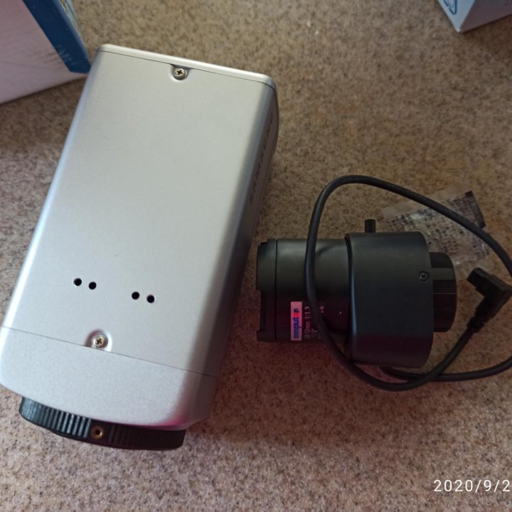 камера видеонаблюдения samsung SCC-B2031B/XEV