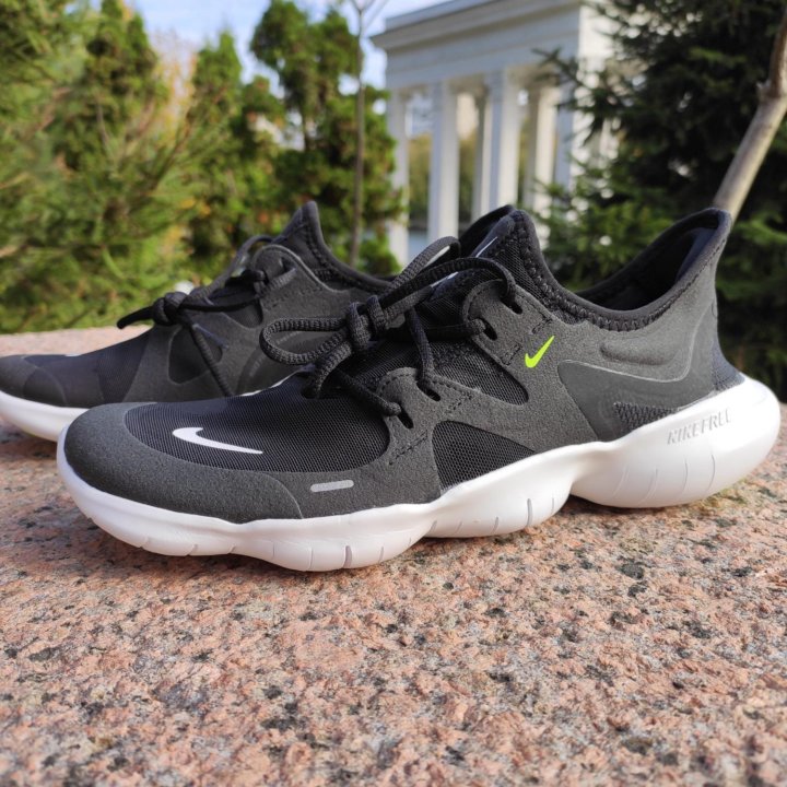 Кроссовки nike оригинал новые, 38