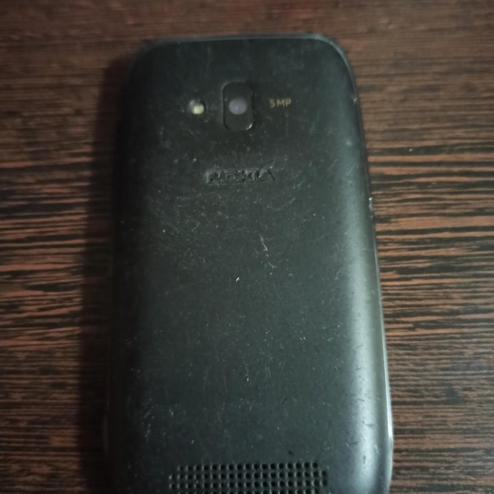 Nokia 610