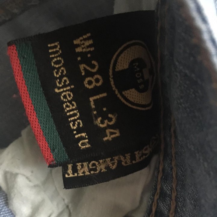 Джинсы 28